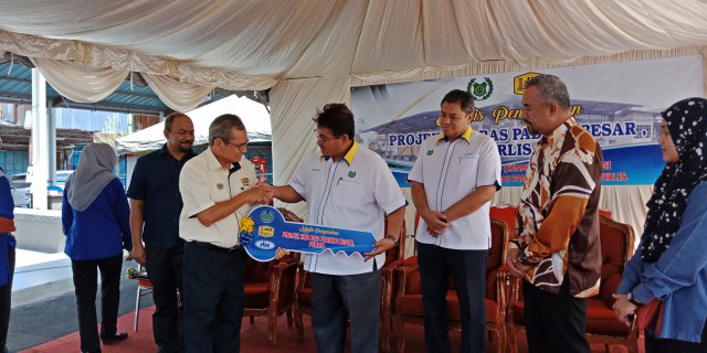 MAJLIS PENYERAHAN PROJEK HUB BAS PADANG BESAR - 16.1.2020